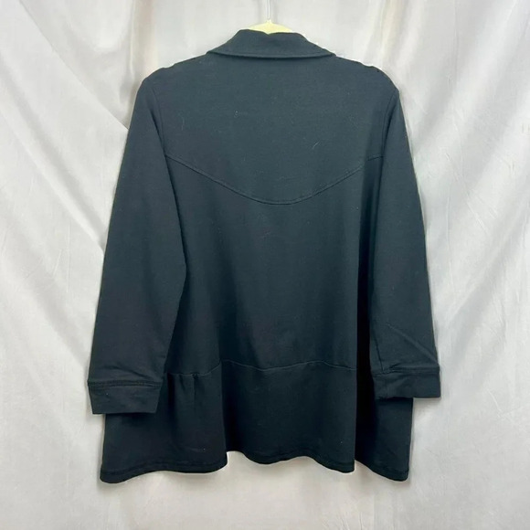 INAE Collection Jacket Knit Material, Statement Buttons, Lagenlook, Black Medium - Picture 4 of 6